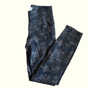 🔵 3/ $15 - NY & Co Soho Jeans Camouflage Leggings Size XS